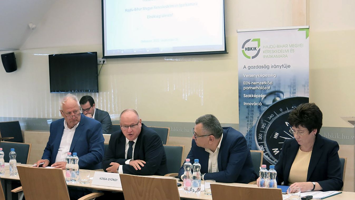 Elnöki tájékoztatót tartottak az iparkamaránál