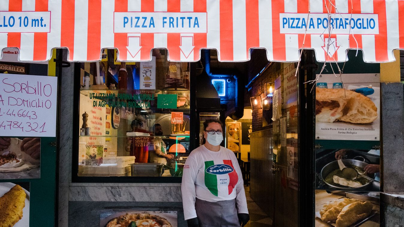 Újra kinyitottak a nápolyi pizzériák