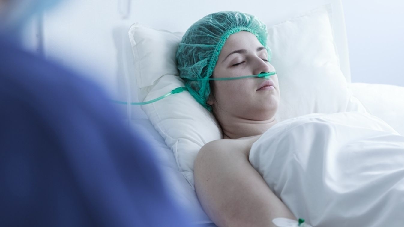 11 hónap után ébredt fel a kómából egy 19 éves fiú, semmit sem tud a járványról