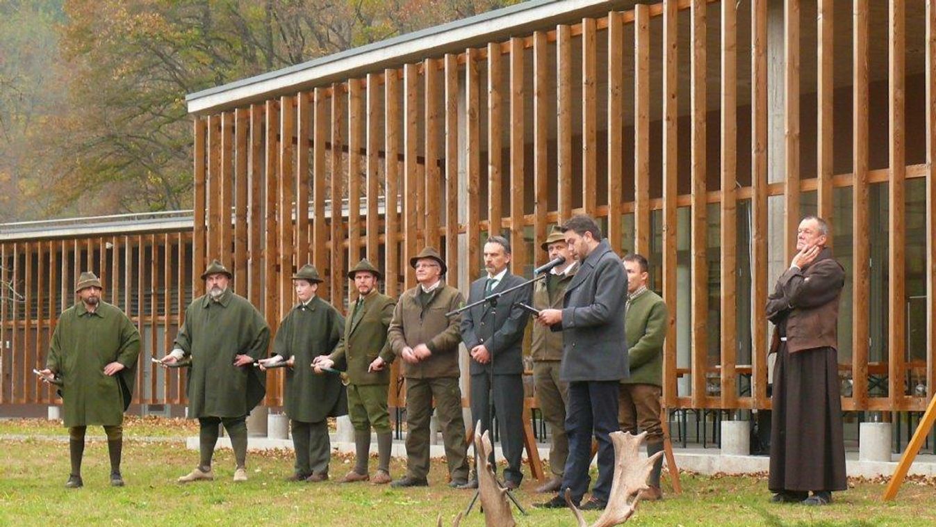 Trófeamustrán és virtuális vadászaton vehet részt az év utolsó búcsúján