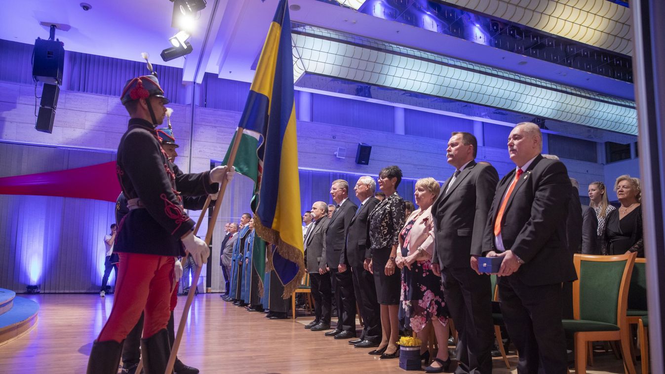 Címeket és díjakat adtak át Debrecenben Szent István király napján