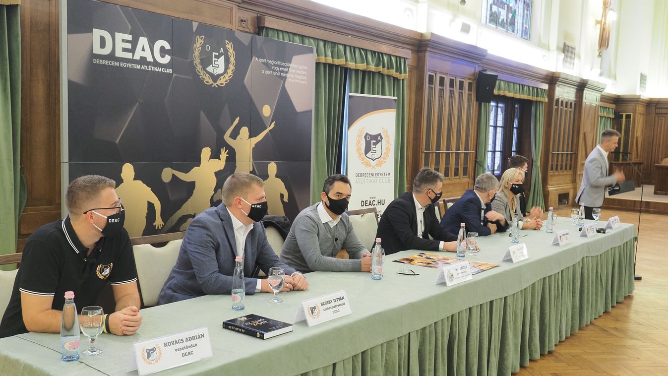 A DEAC kosarasainak is beindul a szezon