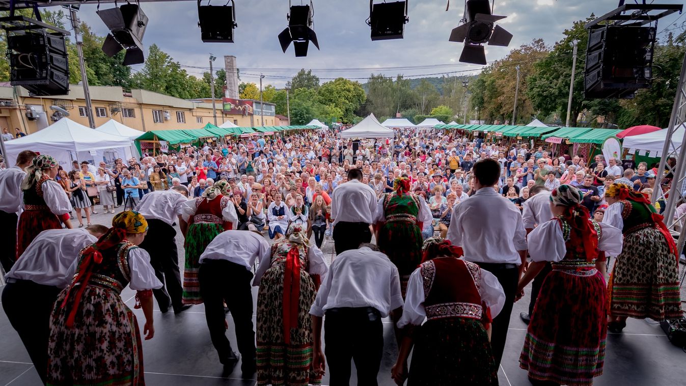 Ünnepi forgataggal várja a táncolni vágyókat az Erdélyi Táncháztalálkozó