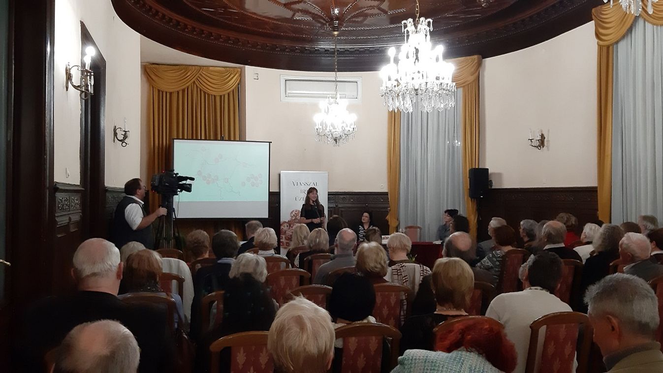 Már biztosan nem vész el a magyar tojásfestés hagyománya