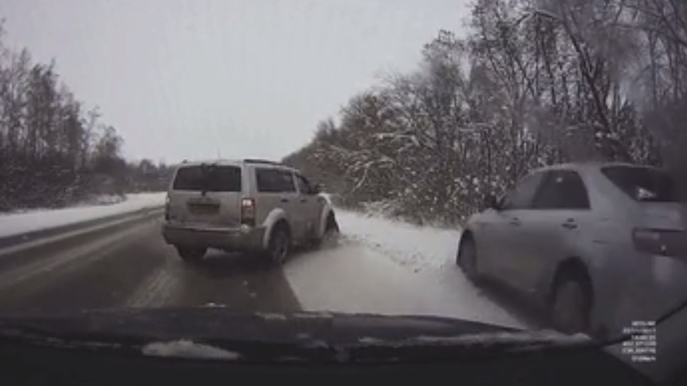 Ezért gondolja meg télen, hogy bevállal-e egy kockázatos előzést! (videó)
