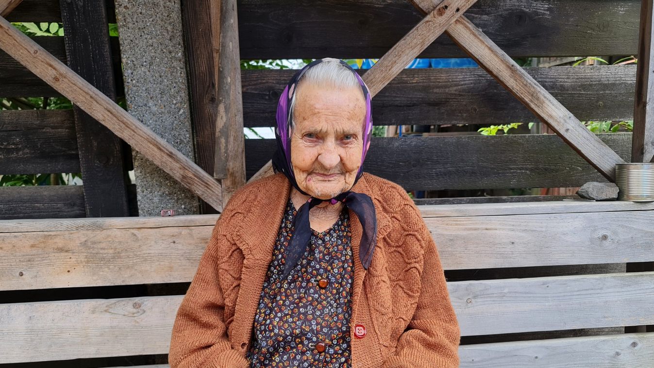 Százegy éves Erzsike néni, és még a feje sem fájt soha