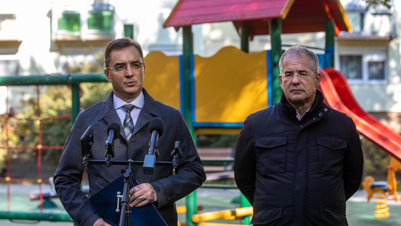Négy megújult játszóteret már használhatnak a gyerekek
