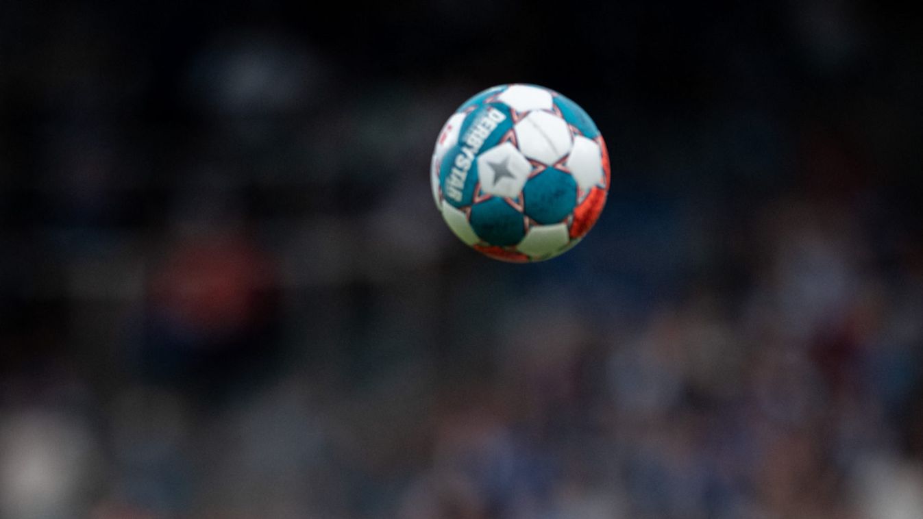 Meg kell műteni Szalai Ádámot