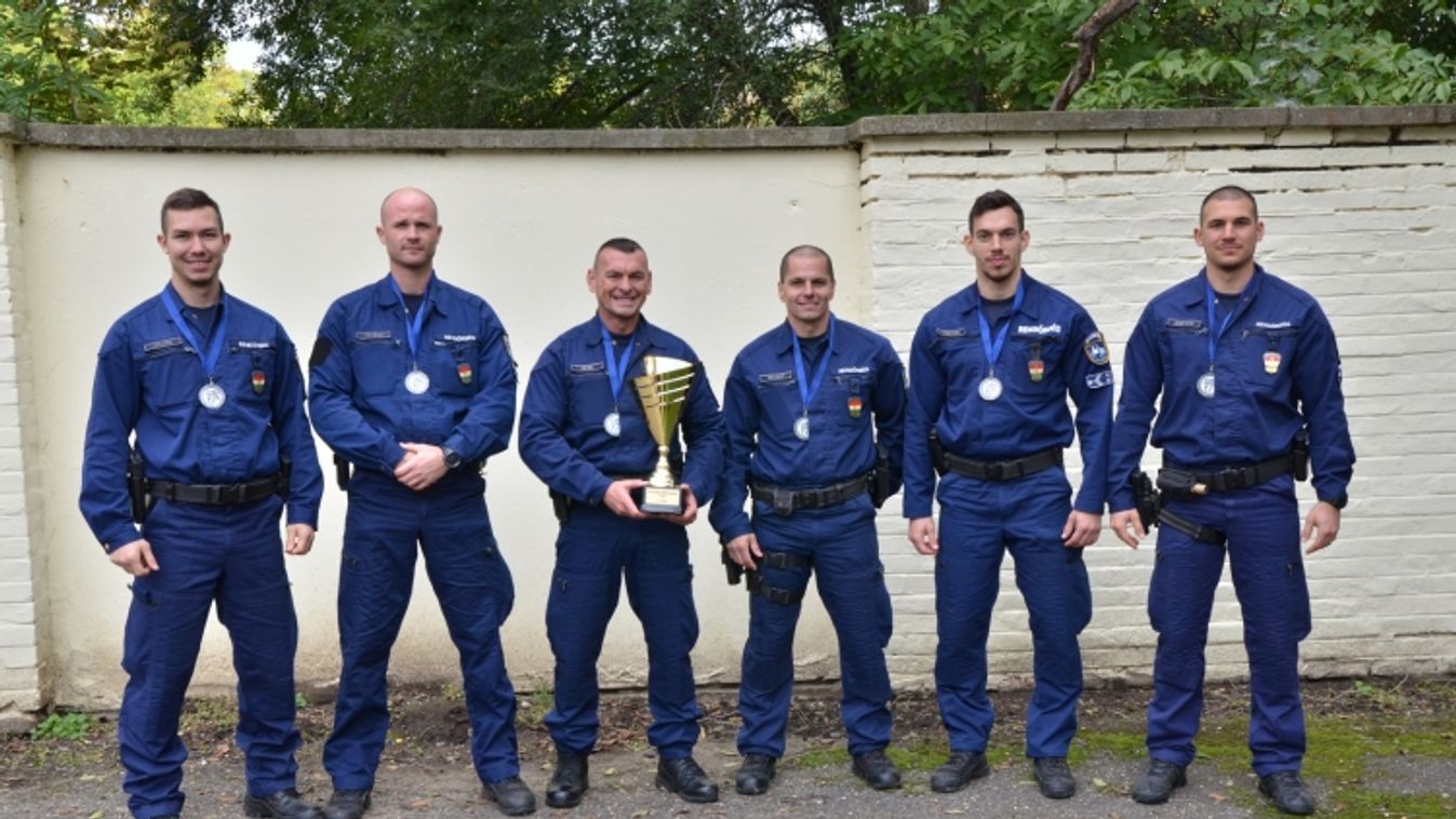Bronzérmesek lettek a hajdú-bihari rendőrök