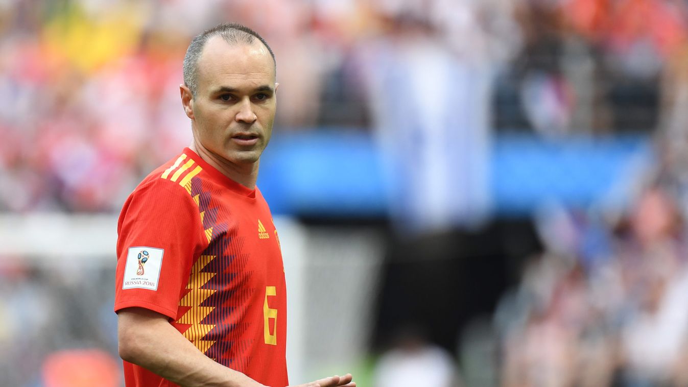 Van Gaalt és Guardiolát emelte ki Iniesta