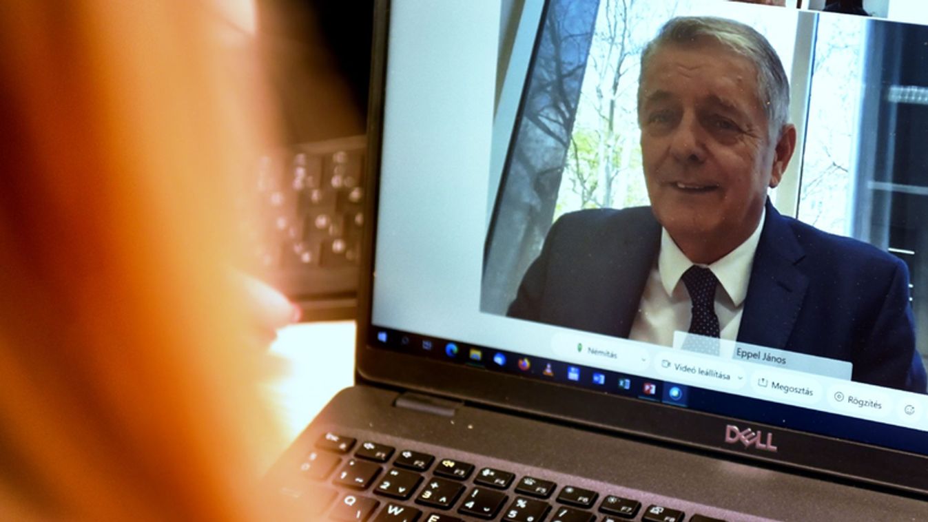 Autóipari trendekkel ismerkedtek a Debreceni Egyetem hallgatói