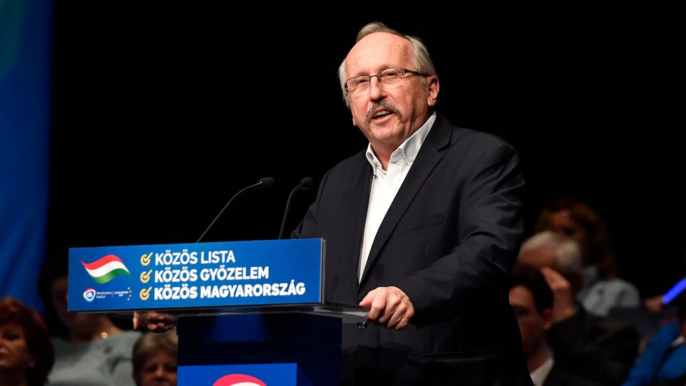 Niedermüller Péter lezáratná Belső-Erzsébetvárost az autók elől