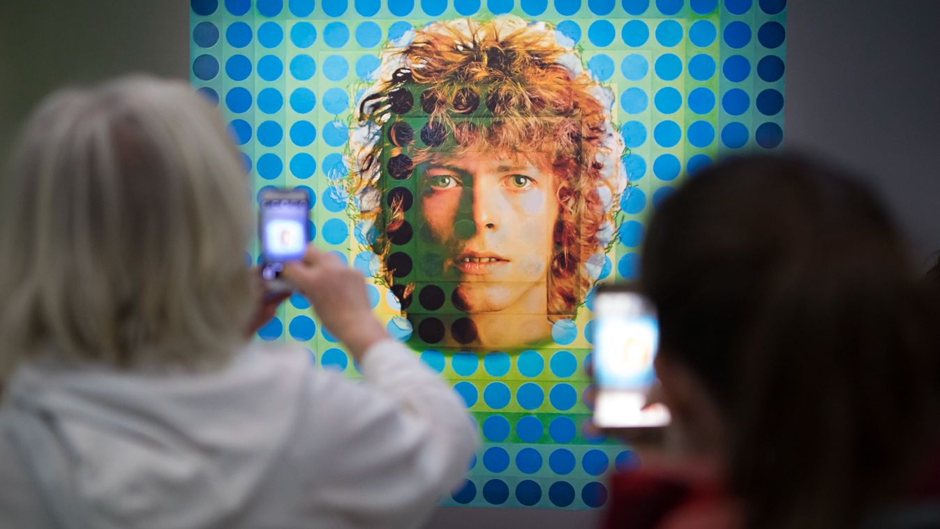 David Bowie zenei életművét megvette a Warner Music