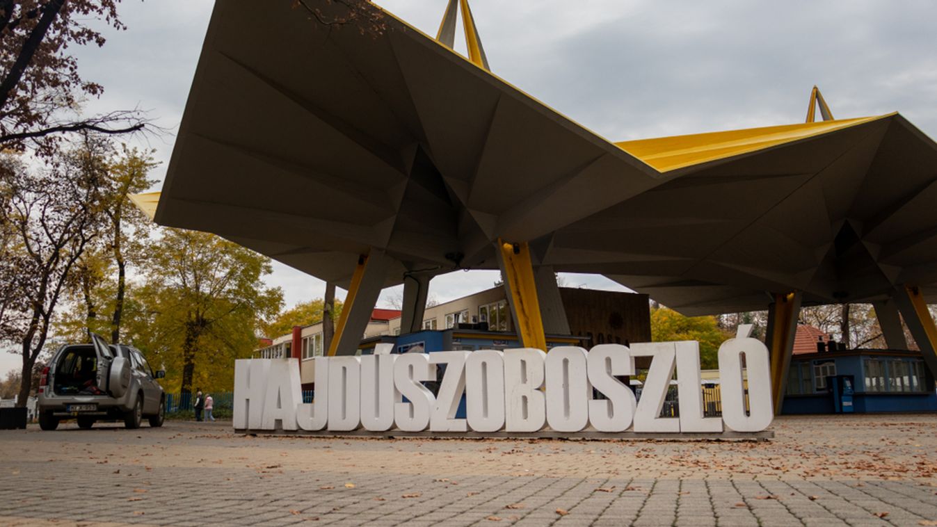 A szoboszlói üdülők ajtaja is nyitva áll a menekültek előtt – videóval