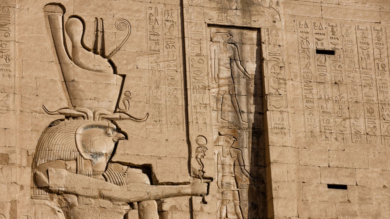  Egyiptomi szertartási szobrot foglalt le az amerikai vámhatóság