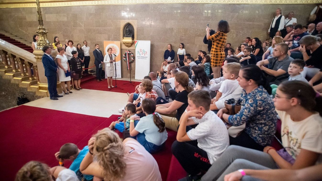 Hornung Ágnes: a család a nemzet alapja
