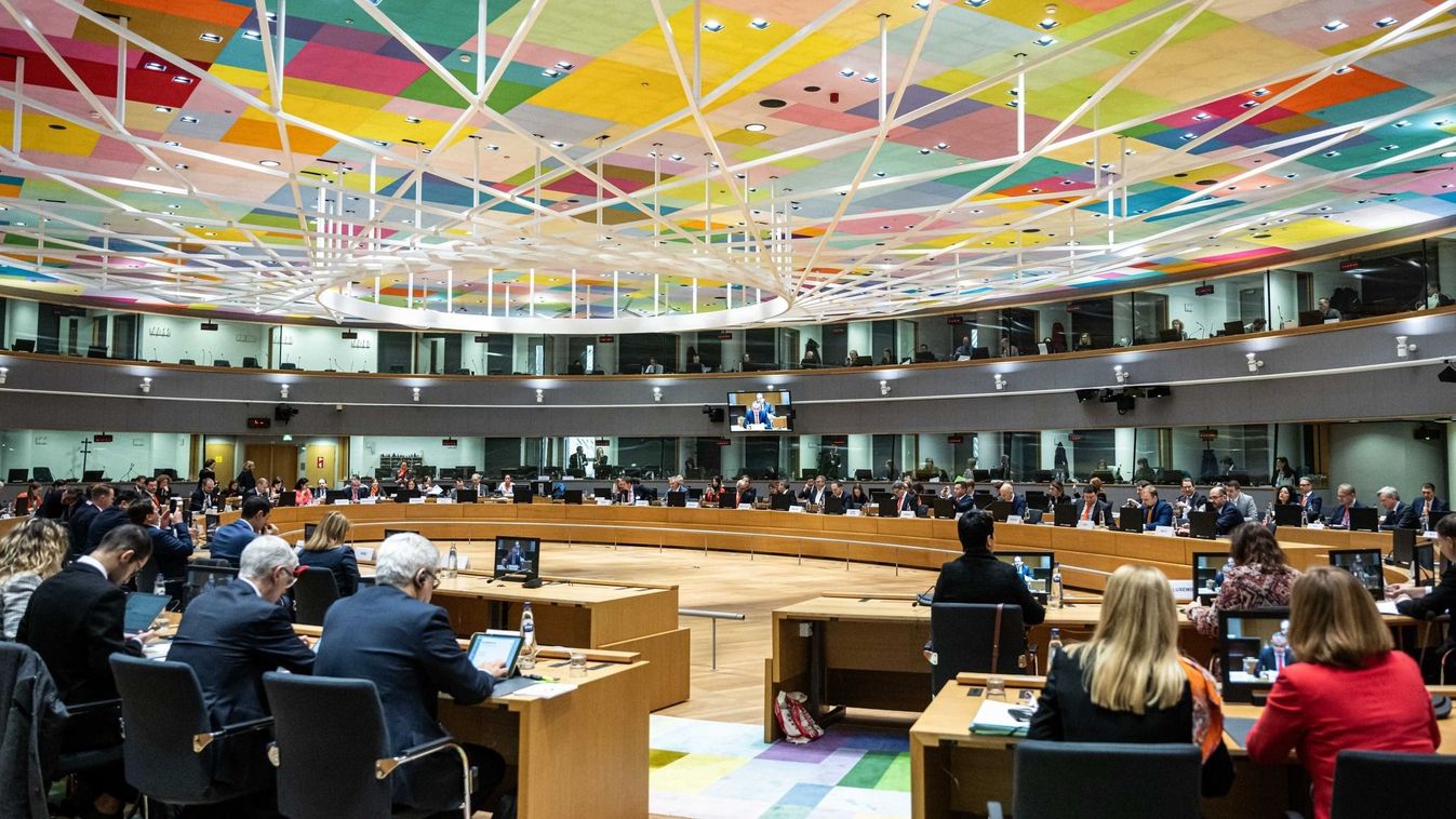 Szijjártó Péter: siralmas, hogy Brüsszel akadályozza a beruházásokat az EU-tagállamokban (videó)