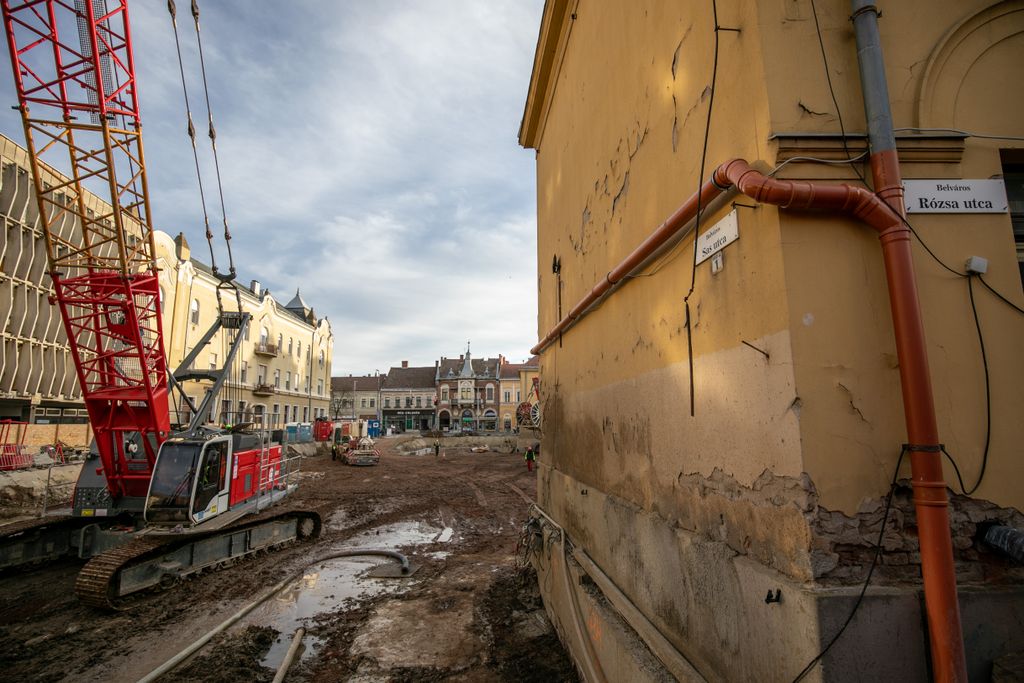 20221124 Debrecen

Sas utcai mélygarász bejárása.

Fotó: Czinege Melinda CZM
Hajdú-Bihari Napló


