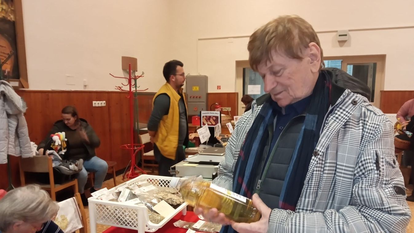 A debreceni termelők portékáit mustrálta Harsányi Gábor