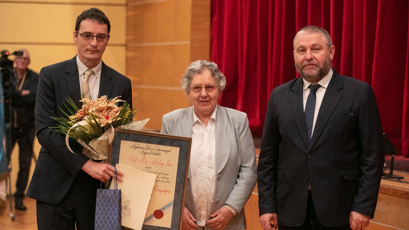 Fénymutató személyekről szólt Hajdúnánás napja