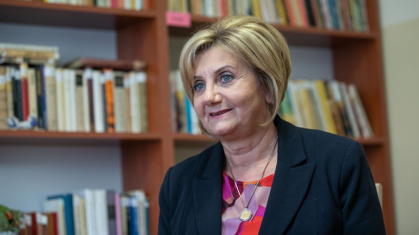 A miniszteri kitüntetéssel elismert Nagy Lajosné erőforrása az idősek mosolya