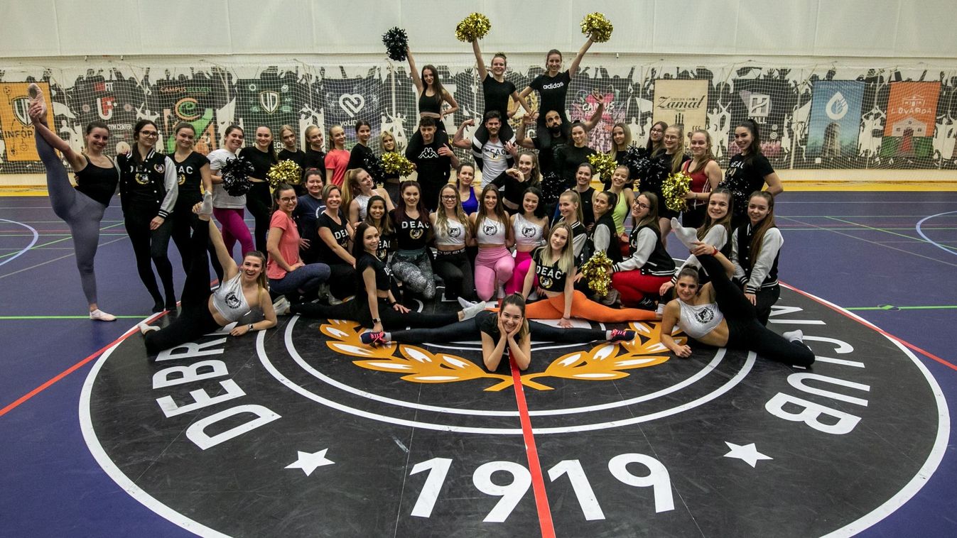 Többről szól, mint egy nagy mosoly és egy kis risza – megnéztük a DEAC cheerleader-válogatóját