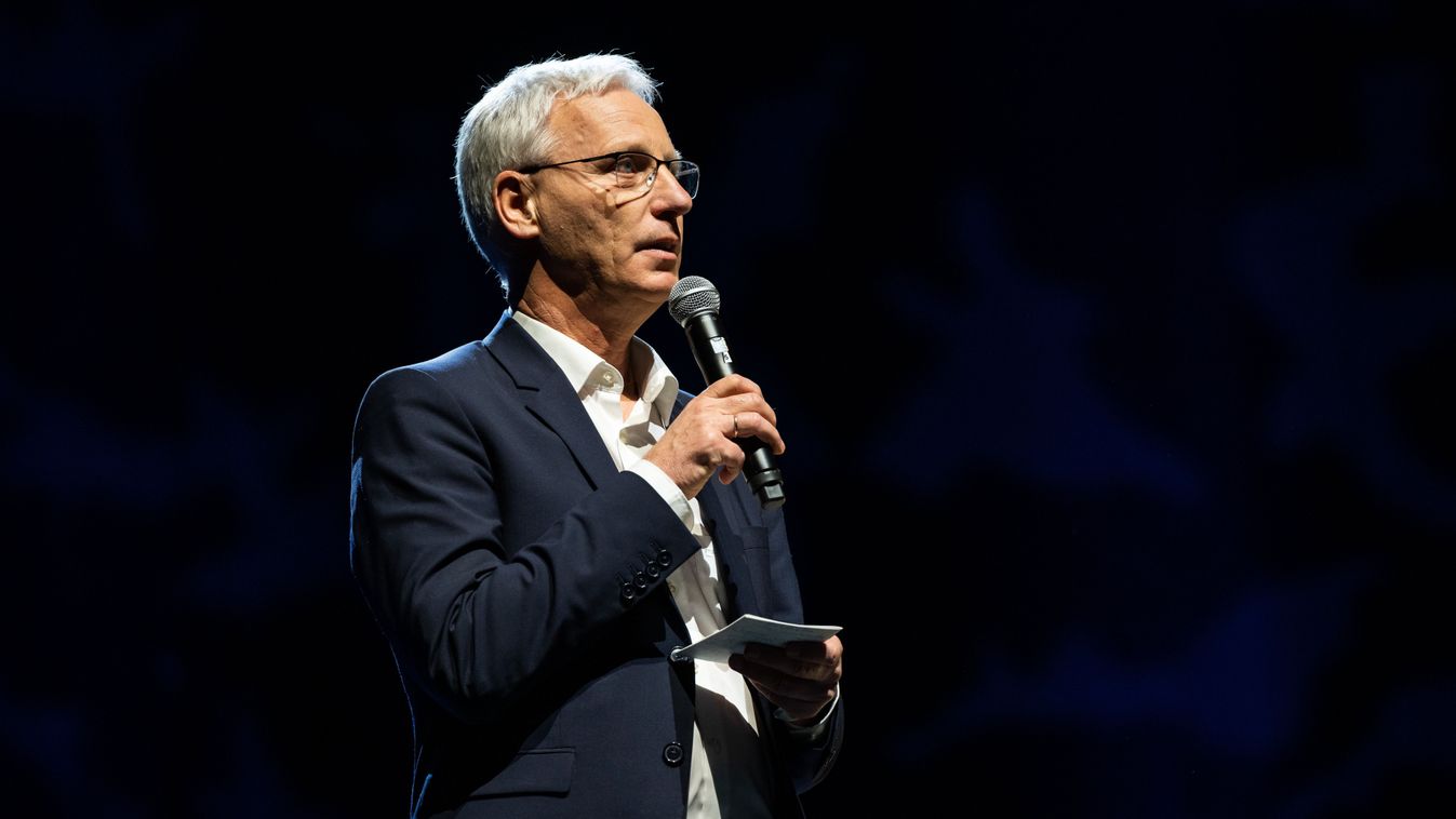 Nemzetiségi sporthétvégét nyitott meg Soltész Miklós