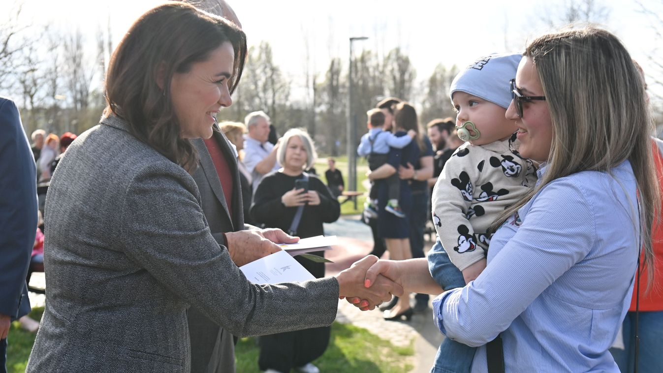 Novák Katalin: addig van magyar jövő, amíg vannak gyermeket vállalók Magyarországon
