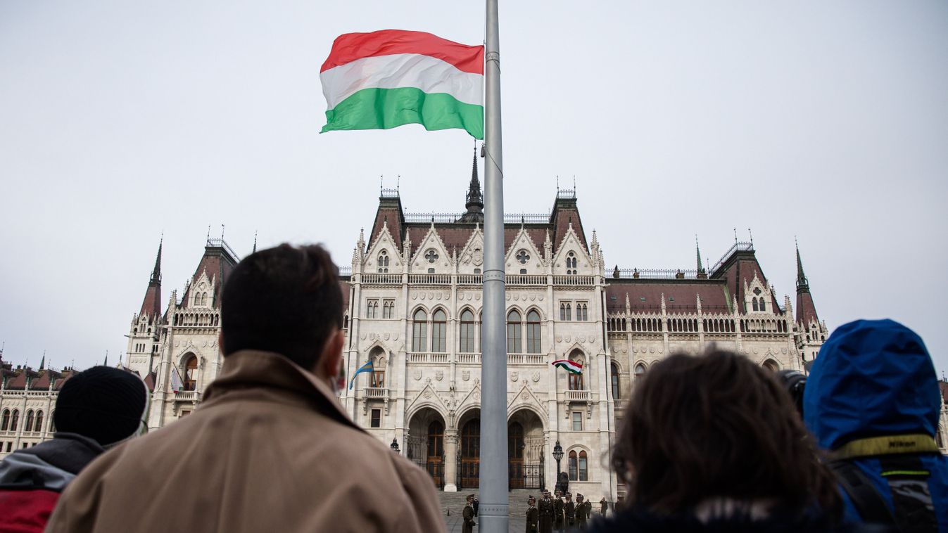 A magyarok 80 százaléka szilárdan támogatja a kormány békepárti álláspontját