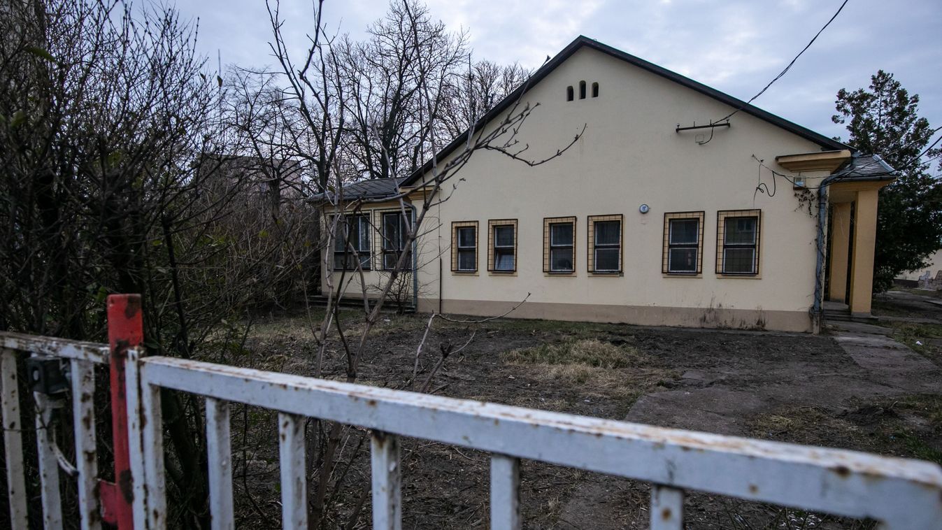 Ez vár az Erzsébet utcai csövestanyára