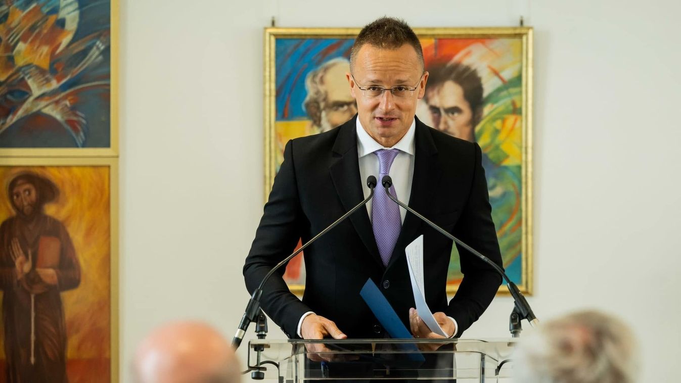 Szijjártó Péter: istentelen ideológiák nyomásgyakorlásával nézünk szembe (videó)