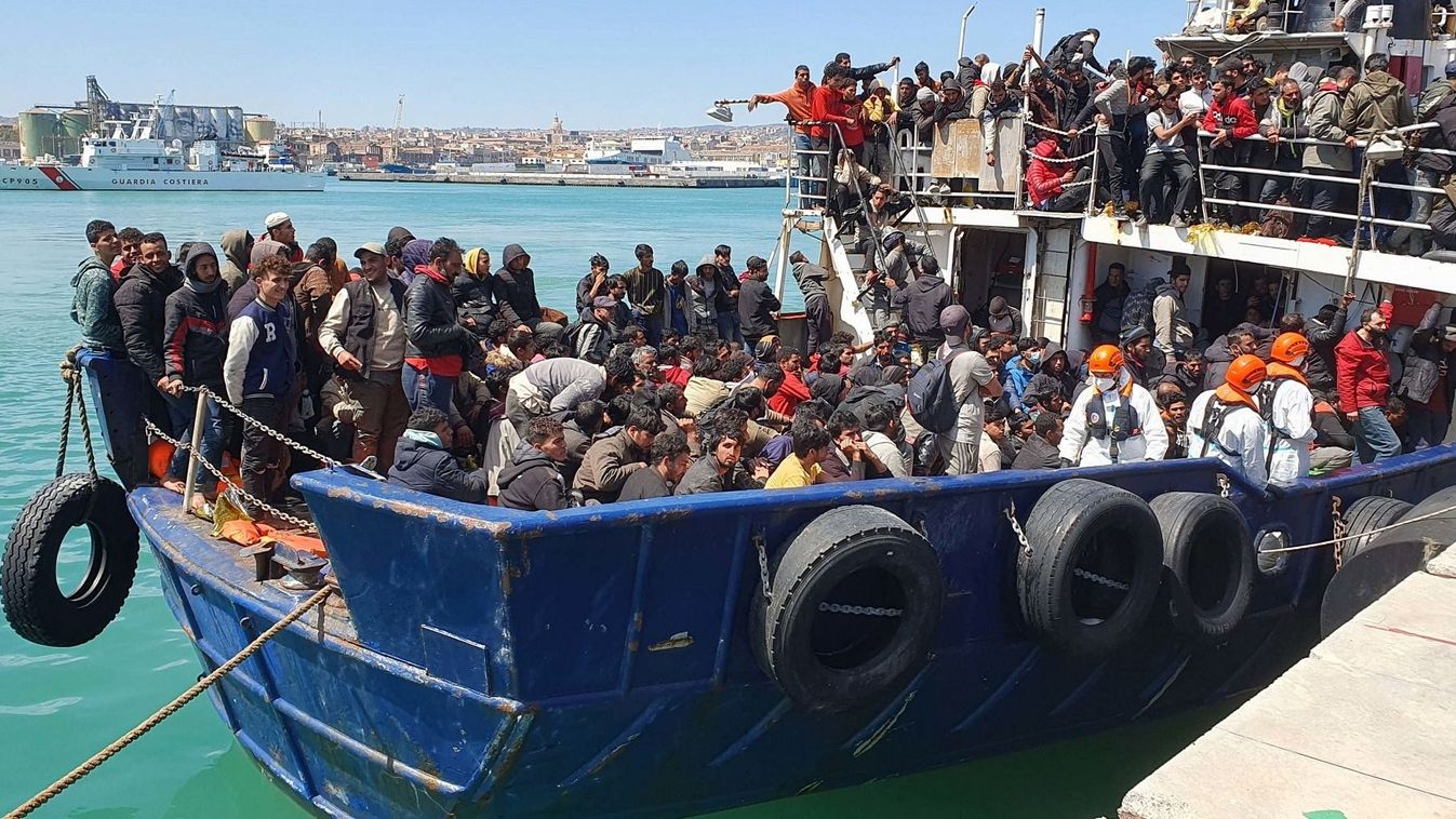 Rétvári Bence: Brüsszel migránsgettót hozna létre Magyarországon