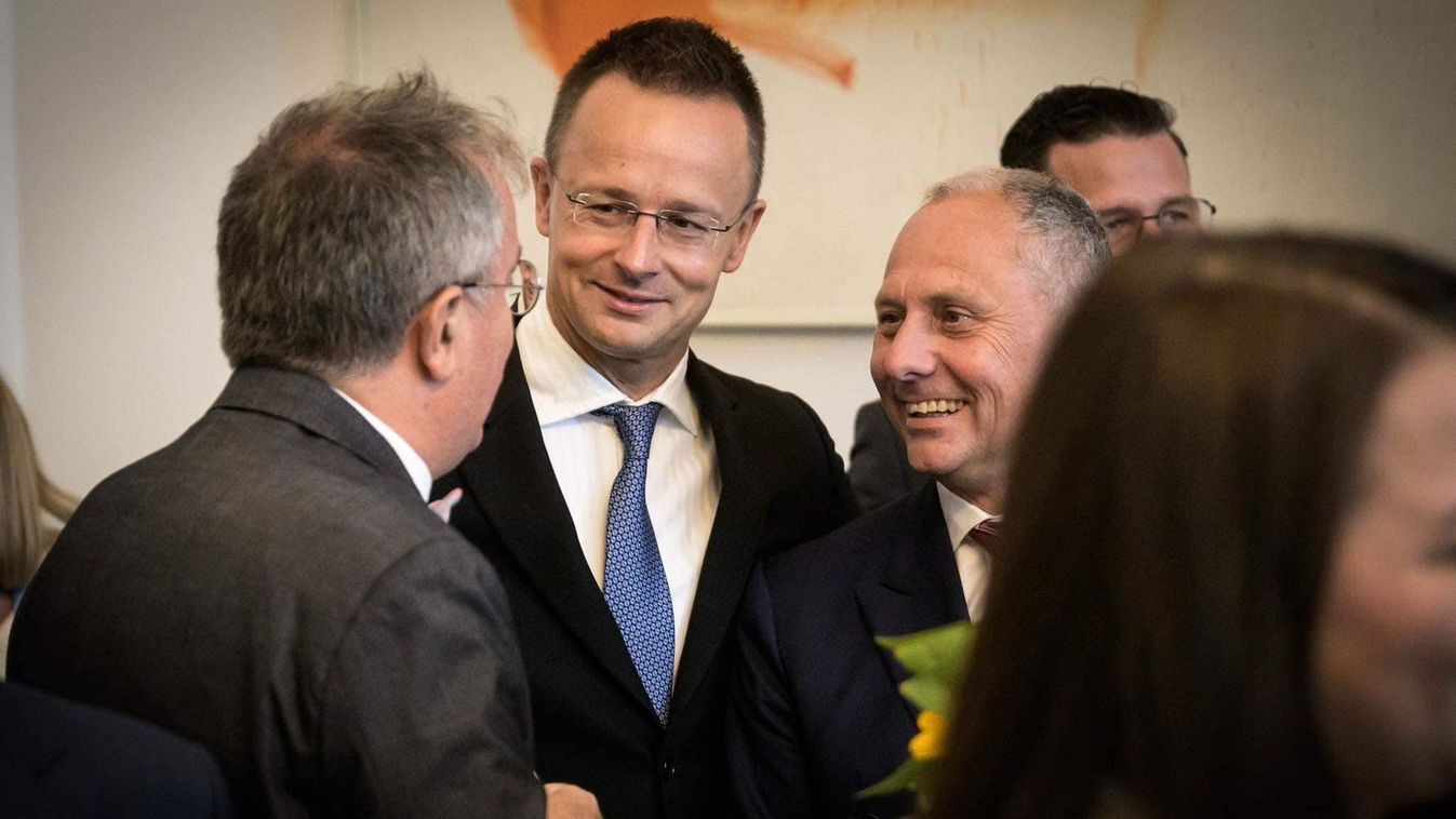Szijjártó: az EU súlyos nehézségekkel küzd, semmi szükség újabb biztonsági kihívásokra (videó)