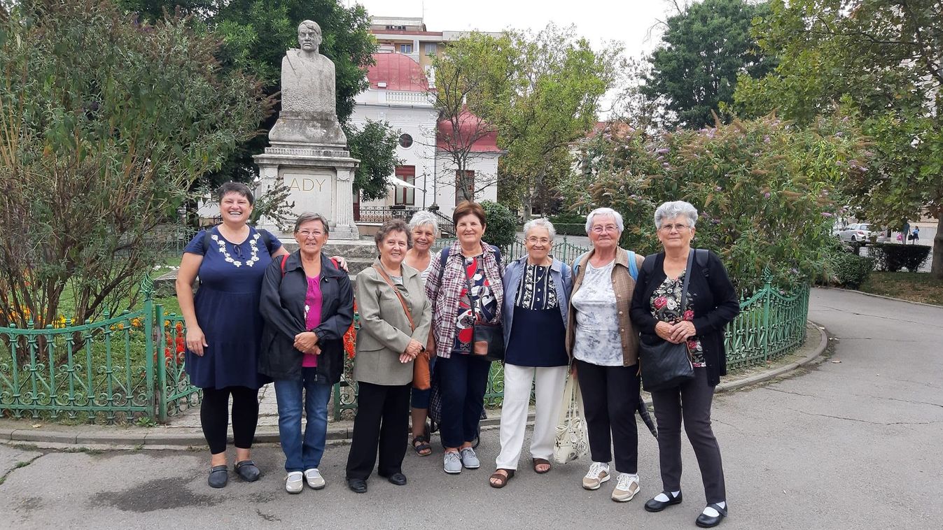 Nagyváradon kirándultak a biharkeresztesi nyugdíjasok