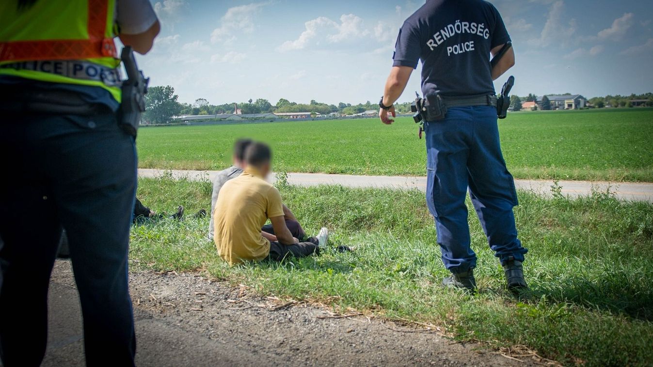 A szlovák és a magyar rendőrség közösen lép fel a migráció ellen