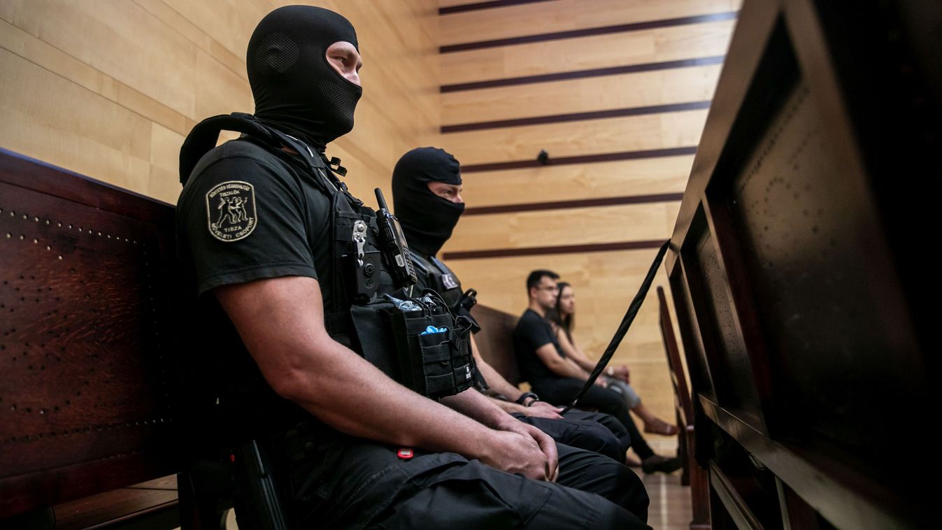 A román orvos azt állította, az öngyilkosság szélén volt, amikor meghúzta a ravaszt