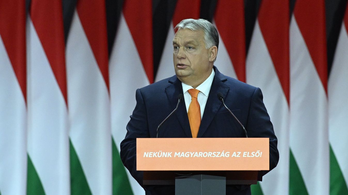 Orbán Viktor: ide csak az jöhet be, akit beengedünk