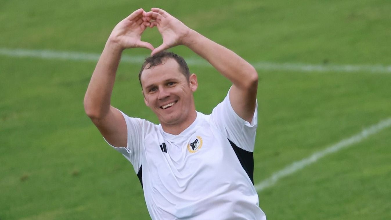 Újra pályán a DEAC