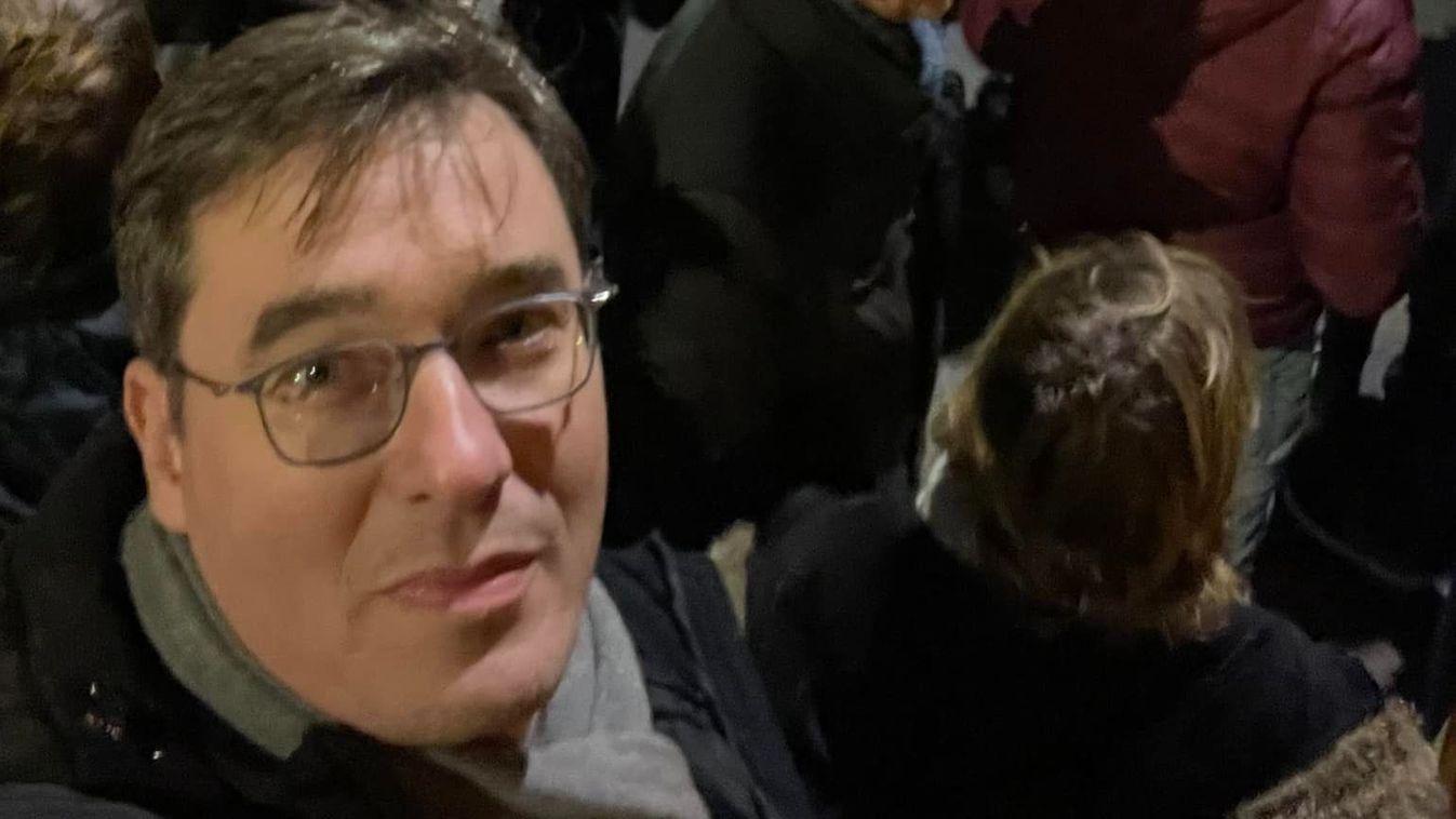 Baloldali politikusok egész hada képviseltette magát az erőszakba torkollott pénteki civil tüntetésen