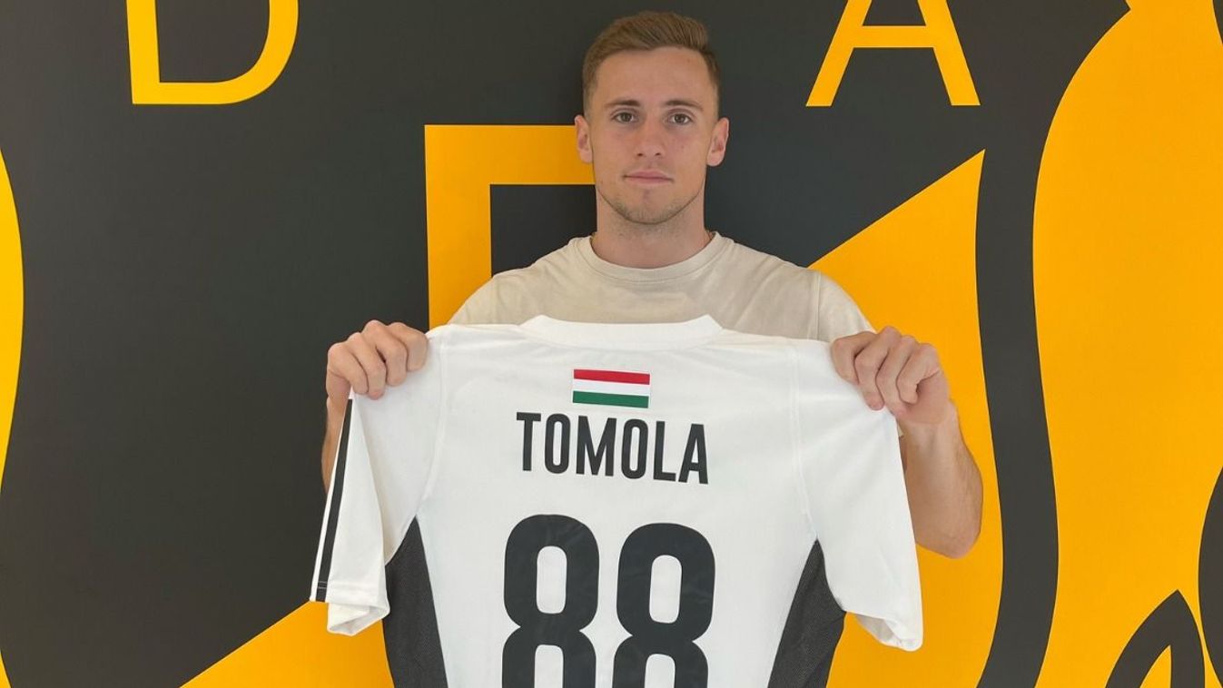 Tomola Patrik: „Régebbi vágyam volt, hogy a DEAC csapatában focizzak”