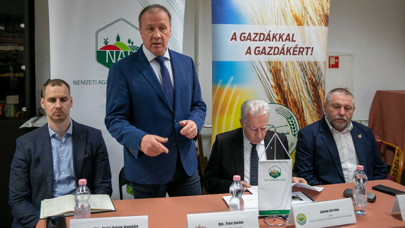 Balmazújvárosi gazdafórum: kiderült, miért nem mennek traktorral tüntetni a magyar gazdák