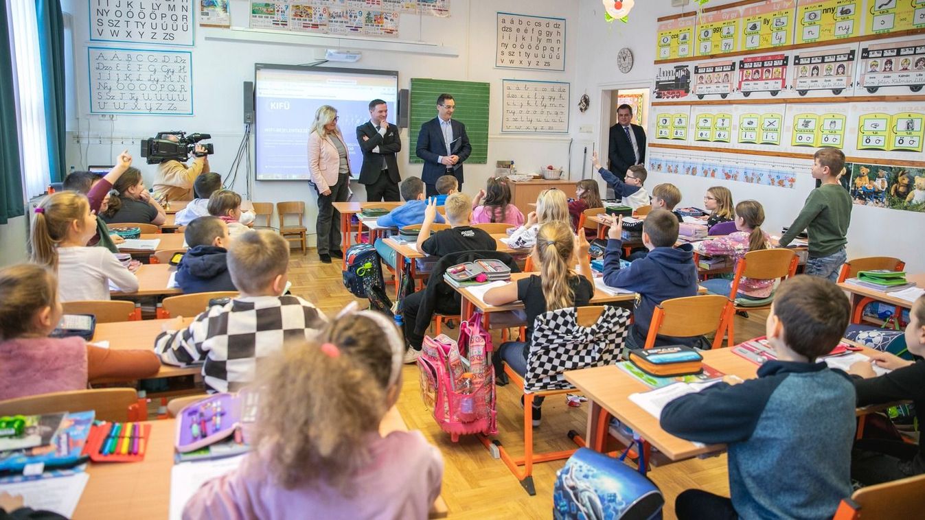Egy életre szóló élményben lesz részük ezeknek a debreceni diákoknak