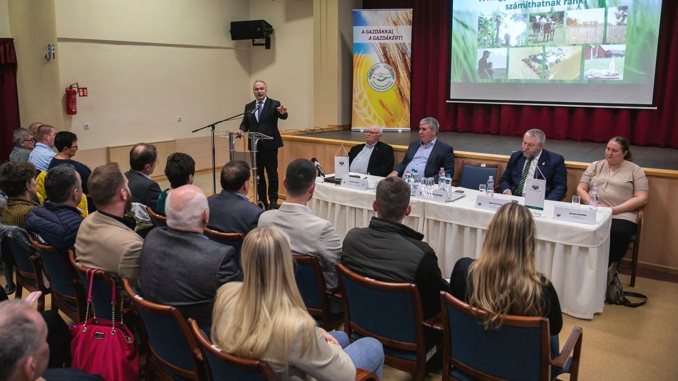 Nagy István Hajdúszoboszlón: „Brüsszel elárulta a gazdákat!” - fotókkal
