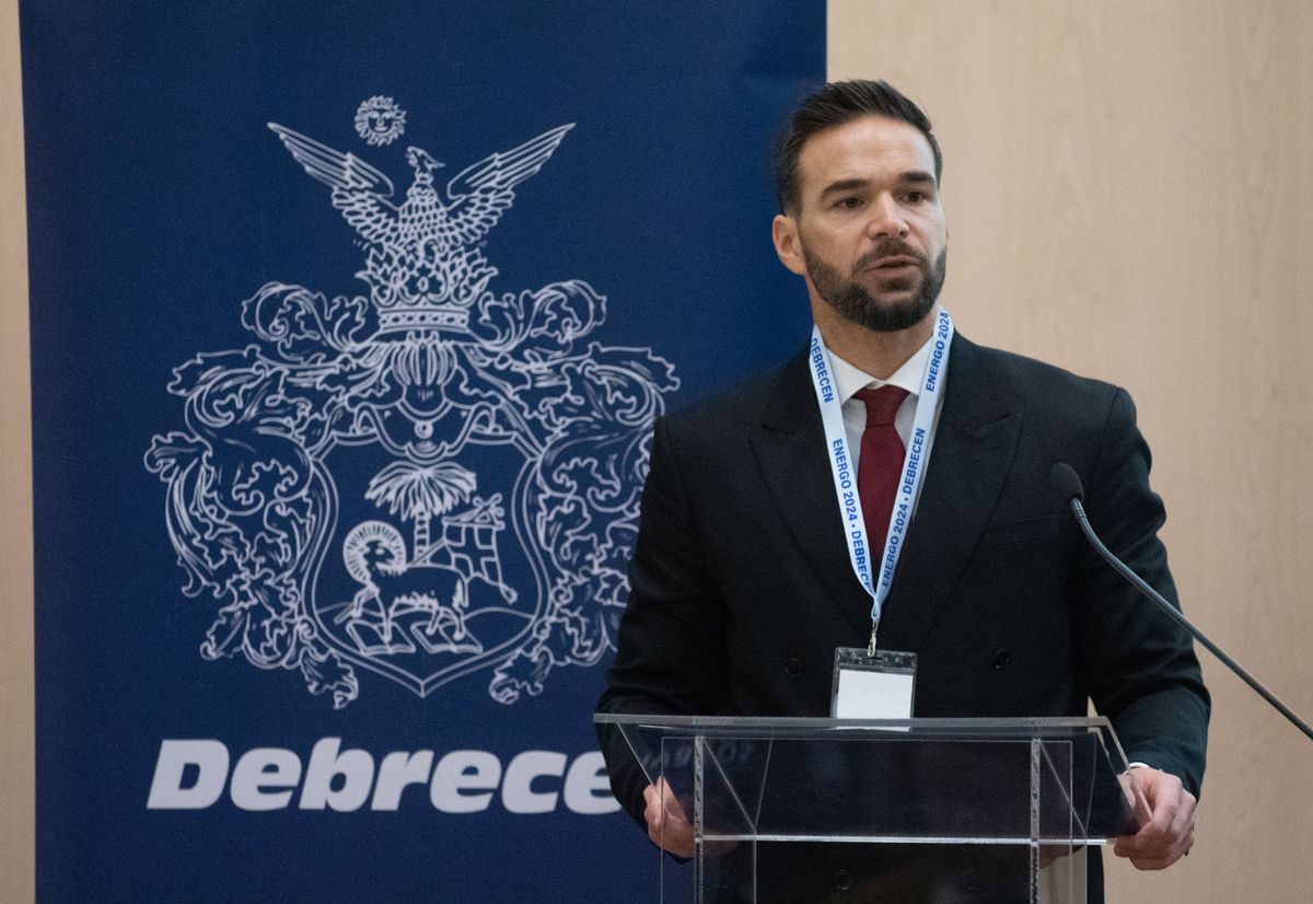 Debrecen Barcsa Lajos alpolgármester előadása az energetikai konferencián haon