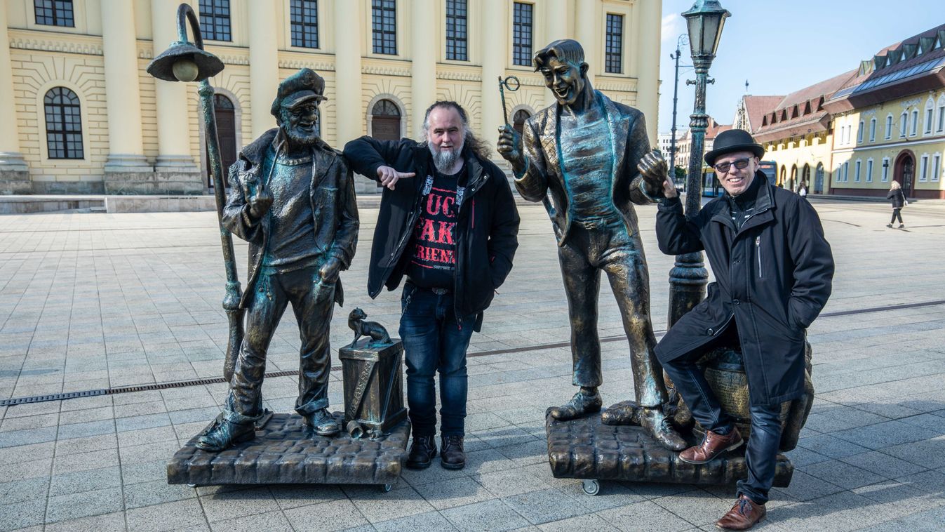HAON – Szoborsétáltatás Fülig Jimmyvel és Piszkos Freddel Debrecen belvárosában – fotókkal, videóval