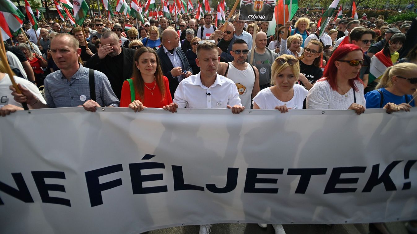 Soros György egyik legfőbb híve is beállt Magyar Péter mögé