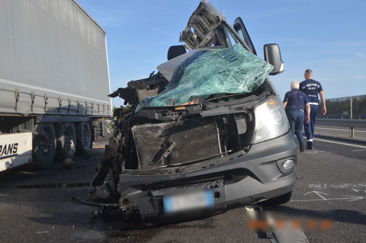 Halálos baleset történt az M3-as autópályán, Hajdúböszörménynél 2023. október 12-én