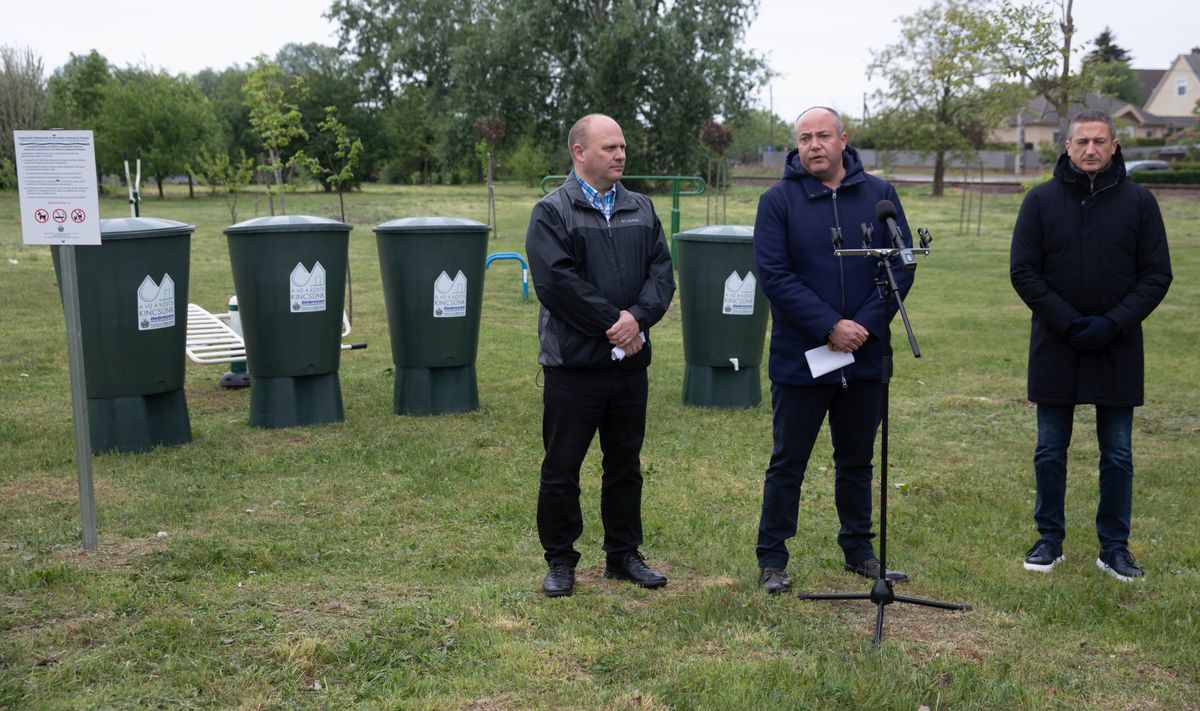 Az ingyen kiosztott esővízgyűjtő hordók igen népszerűek, idén is elindult a program Debrecen haon