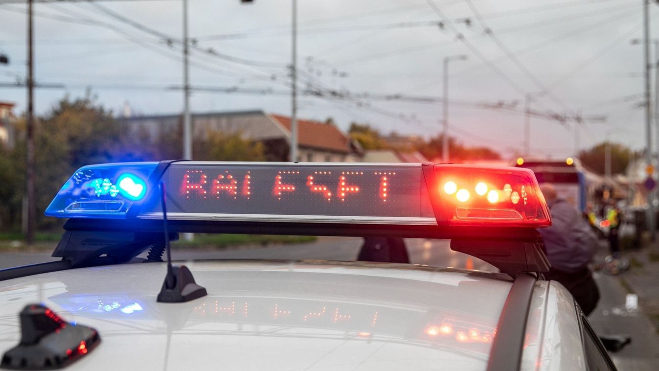 Összeütközött két autó Debrecen egyik forgalmas részén