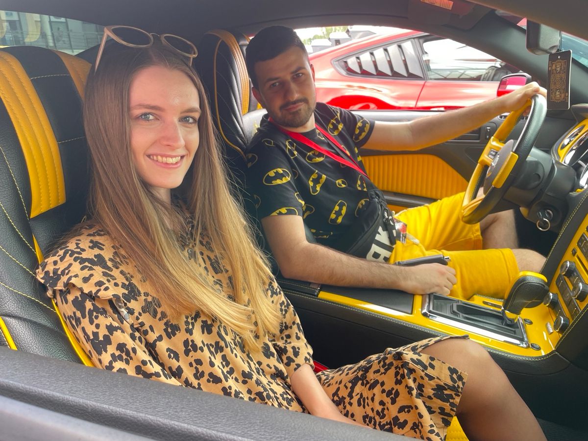 Marján Pál barátnőjével, Leskó Bettinával érkezett a luxusautó-találkozóra
luxus autó Haon Józsa